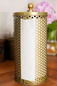 DAPHNE zlatni držač za ubrus s perforiranim dizajnom i poklopcem, elegantan dodatak za stolove i kućne prostore, idealan za organizaciju ubrusa u modernom i luksuznom stilu.