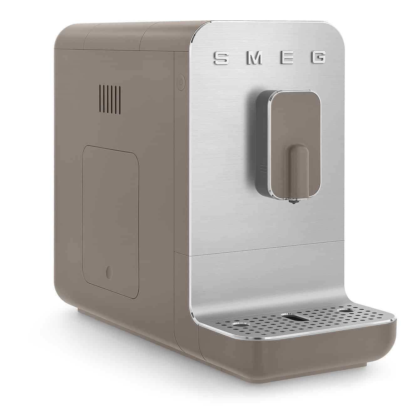 Smeg Automatski Espresso Aparat - MAT TUPE (BCC01TPMEU) | Automatski Espresso Aparat