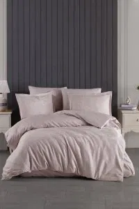 Visoka kvaliteta pamuk saten posteljina u bež boji, elegantan i udoban set za spavaću sobu, savršena za moderni i luksuzni enterijer. Idealno za udoban san i sofisticirani izgled sobe.