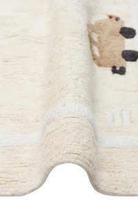 DAPHNE Cotton Boon antialergijski dječiji tepih, bež boje s plišanim medvjedićem, idealan za dječje sobe, siguran i mekan za osjetljivu kožu djece, s antibakterijskim svojstvima.