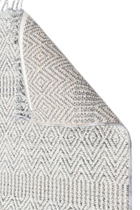 Visokokvalitetni sivi tepih Soho s modernim geometrijskim uzorkom, idealan za dnevne sobe i spavaće sobe, pruža udobnost i stil u svakom prostoru.