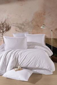 Visoka kvaliteta bijela posteljina od Jacquard tkanine, savršena za luksuzni krevet, elegantan i udoban dizajn za modernu spavaću sobu.