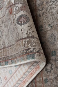 Visokokvalitetni tepih Babil - Grey (BBL03) iz ekskluzivne kolekcije, elegantan i sofisticiran dizajn za moderni enterijer.