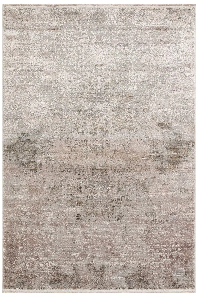 Visokokvalitetni tepih Fresco u bež boji, savršen za moderni i klasični enterijer, dio ekskluzivne kolekcije DAPHNE, pruža eleganciju i udobnost za svaki prostor.