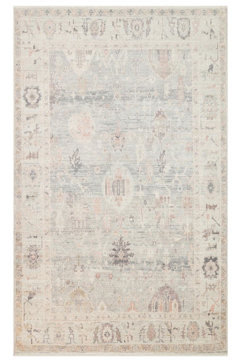 Tepih Grace, svijetli vintage dizajn s nježnim bojama i detaljima, idealan za elegantne interijere. Savršen za dodavanje topline i stila vašem prostoru.