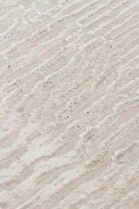 Bežični tepih Mahal Mood - Beige (MHL04) iz ekskluzivne kolekcije, savršen za moderni enterijer, sa elegantnim i neutralnim tonovima koji doprinose toploj atmosferi u svakom prostoru.