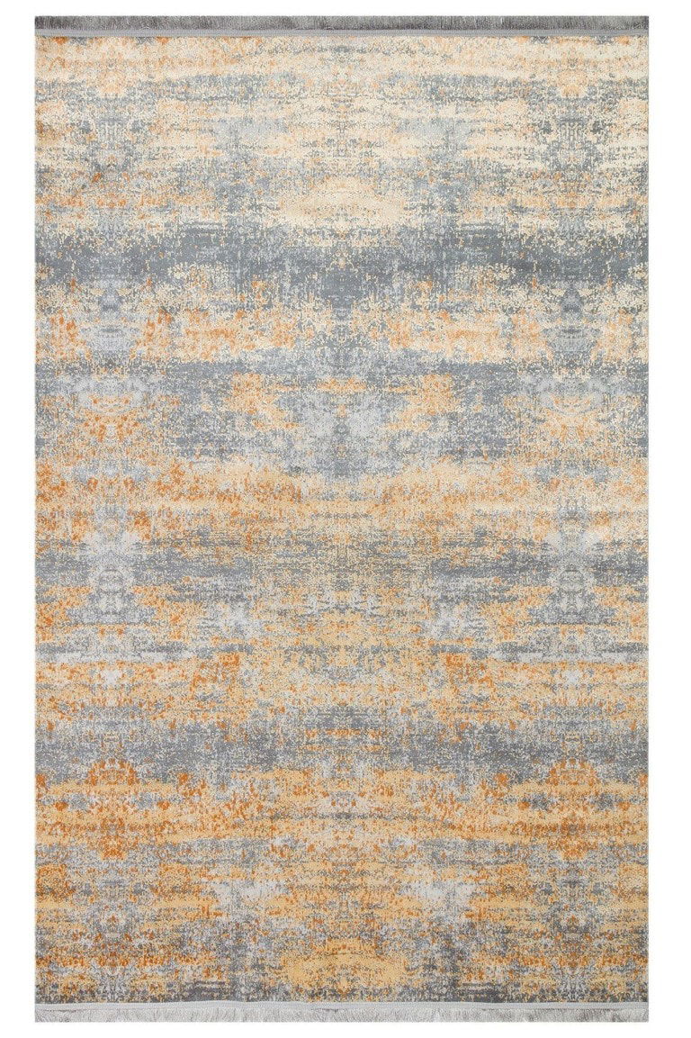 Tepih Sateen u boji zlata, modernog dizajna sa vintage motivima, savršen za elegantan enterijer i dodavanje topline prostoru. Visokokvalitetan, mekan i dugotrajan tepih za svaki dom.