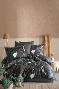 Visoka kvaliteta Clasy Digital Saten Posteljina set Puerto, elegantan i moderan dizajn s motivima ptica i prirode, savršena za udoban i stiliziran prostor za spavanje.