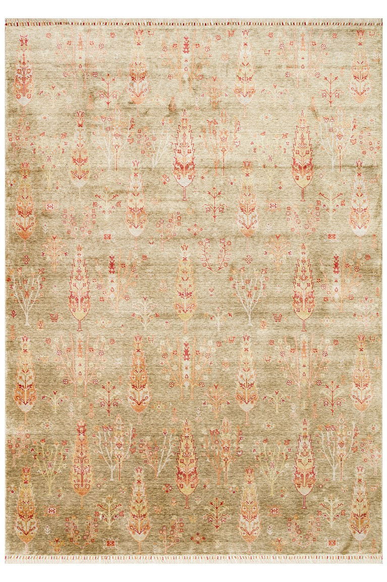 Umetnički tepih Zara Tepih - Zeleno Jesen, ručno tkan u boji s toplim tonovima zelene i narančaste, idealan za moderni i tradicionalni enterijer. Savršen spoj boja i dizajna za toplu atmosferu.